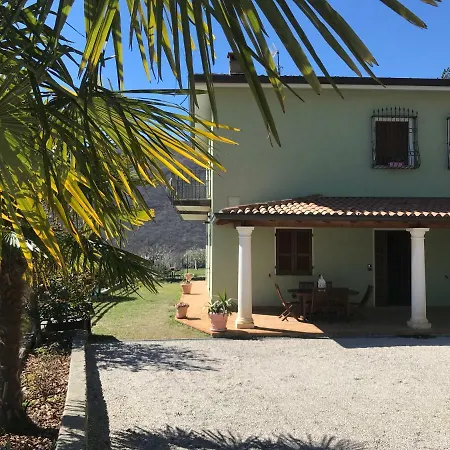 Schone Ferienwohnung Am Gardasee Mit Pool In Mieten - Nadia *