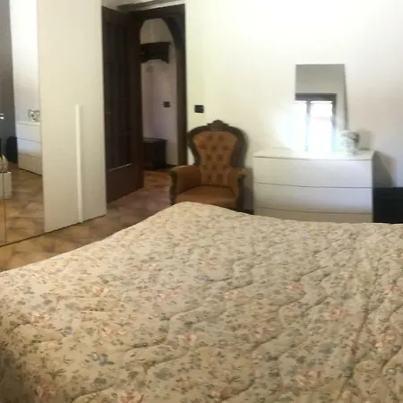 Schone Ferienwohnung Am Gardasee Mit Pool In Mieten - Nadia Apartmán *