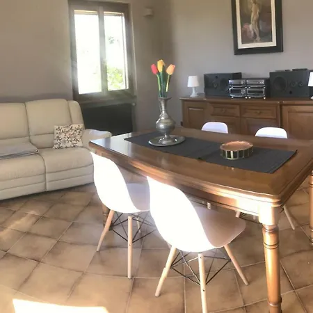 Schone Ferienwohnung Am Gardasee Mit Pool In Mieten - Nadia Apartmán Tignale