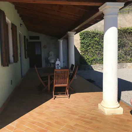 Schone Ferienwohnung Am Gardasee Mit Pool In Mieten - Nadia Tignale