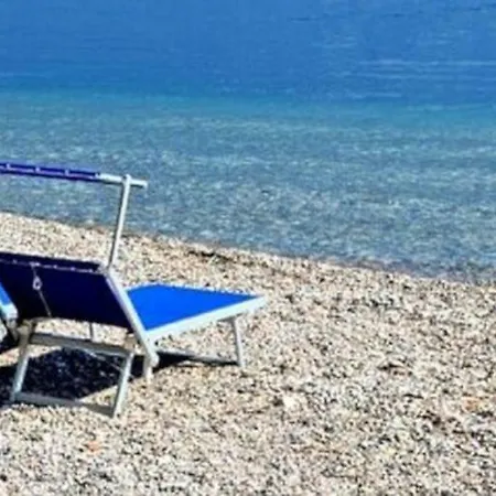 Schone Ferienwohnung Am Gardasee Mit Pool In Mieten - Nadia *