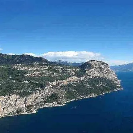Schone Ferienwohnung Am Gardasee Mit Pool In Mieten - Nadia * Tignale